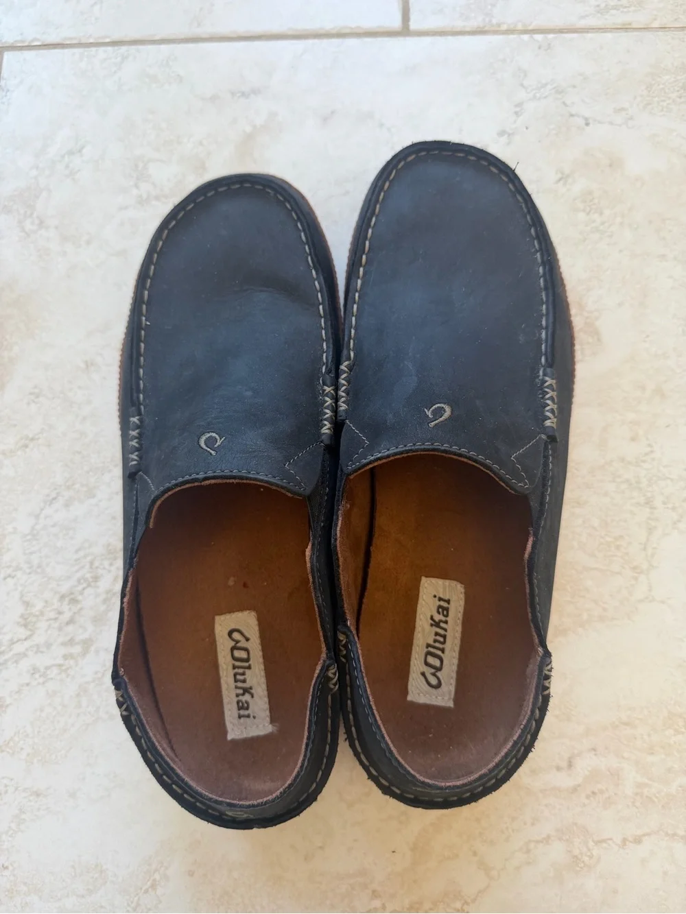 OLUKAI Black Moloa Leather Slip On Shoes